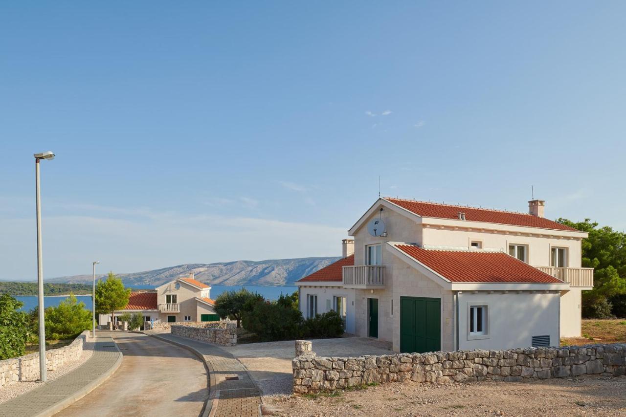 Hvaretta Villa *
