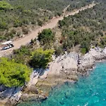 Hvaretta Villas